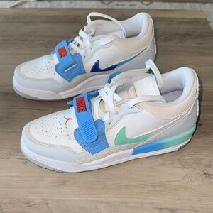 Jordan Legacy 312 Low Windy City - Nike Jordan White and Blue Sneakers
